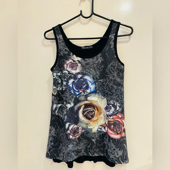 Black very beautiful top - Picture 3 of 7